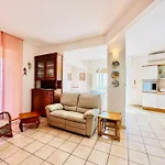 Hostdomus - Grace Finale Ligure