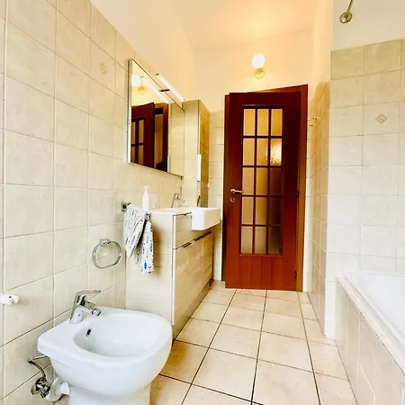 Apartment Hostdomus - Grace *