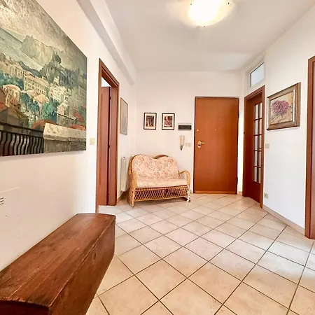 Apartment Hostdomus - Grace *