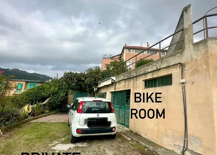 Hostdomus - Grace * Finale Ligure